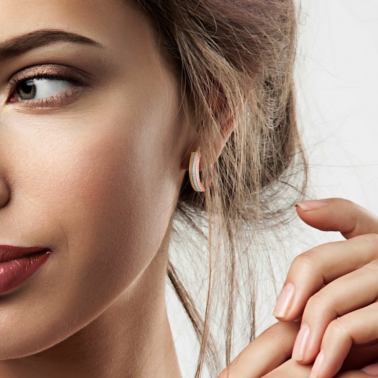 19mm Triple Row Twisted Hoop Earrings in 3-Tone Yellow, Rose and White
10k Gold