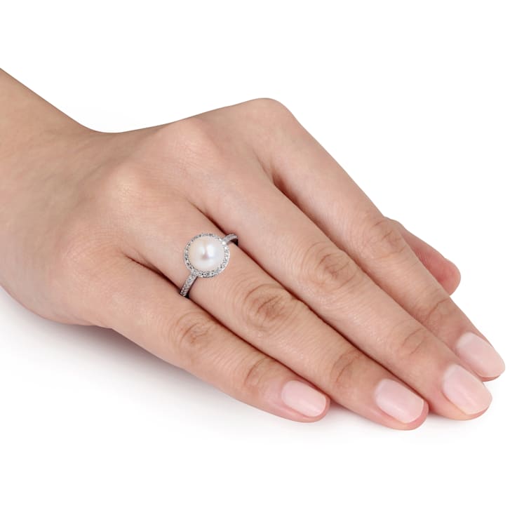 8-8.5MM Freshwater Cultured Pearl and 1/10 CT TW Diamond Halo Ring in
Sterling Silver
