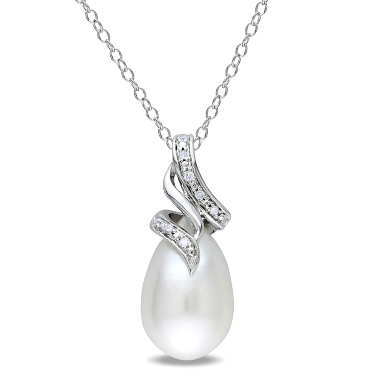 9-9.5MM Freshwater Cultured Pearl and Diamond Twist Pendant with Chain
in Sterling Silver