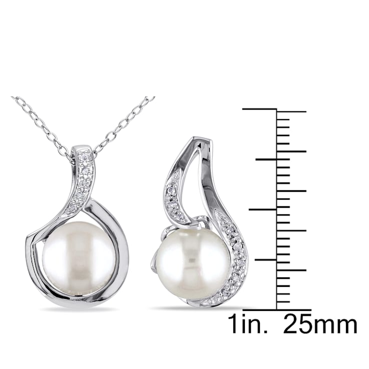 9-9.5MM Freshwater Cultured Pearl & 1/10 CT TW Diamond Earrings and
Pendant Set in Sterling Silver