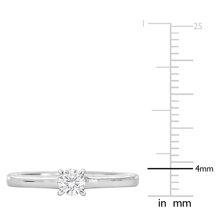 1/4 CT TW Diamond Solitaire Engagement Ring in Platinum