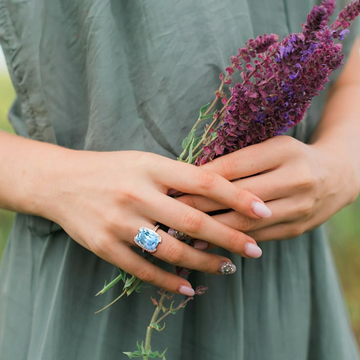 9 2/5 CT TGW Sky Blue and White Topaz Cocktail Ring in Sterling Silver