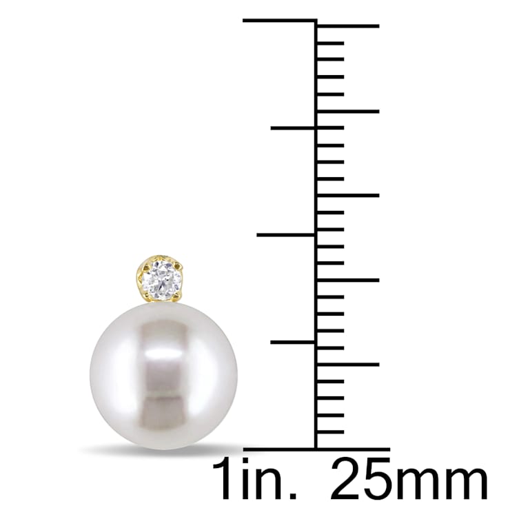 8-9MM Freshwater Cultured Pearl and 1/10 CT TW Diamond Stud Earrings in
14K Yellow Gold