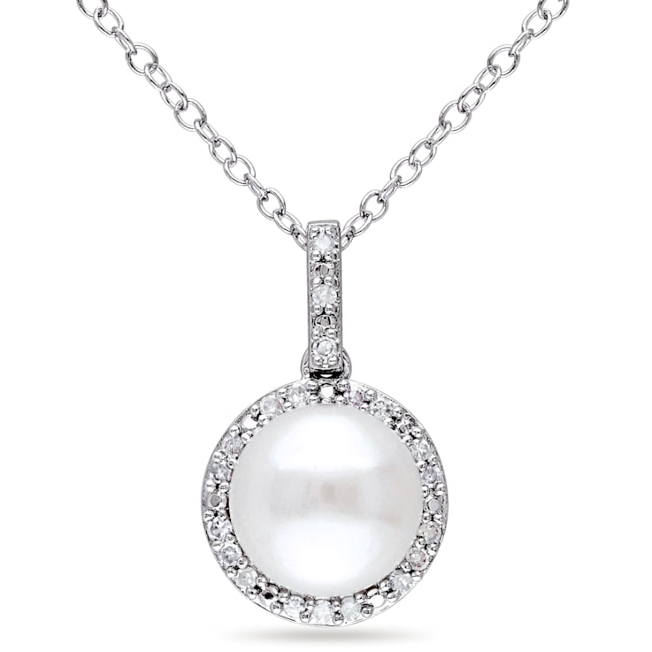 8MM Freshwater Cultured Pearl and 1/10 CT TW Diamond Halo Pendant with
Chain in Sterling Silver