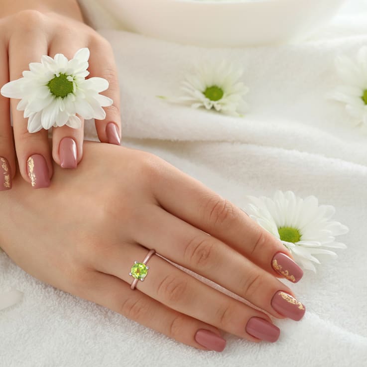 1 1/2 CTW Peridot Solitaire Ring in Sterling Silver