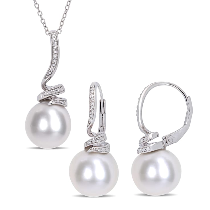 11-12MM Freshwater Cultured Pearl and 1/10 CT TW Diamond Earrings and
Pendant Set in Sterling Silver