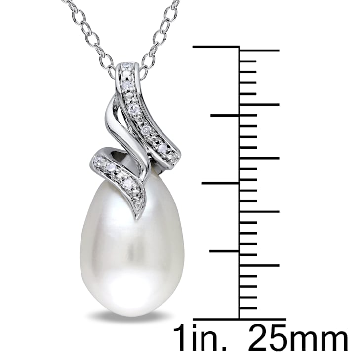 9-9.5MM Freshwater Cultured Pearl and Diamond Twist Pendant with Chain
in Sterling Silver