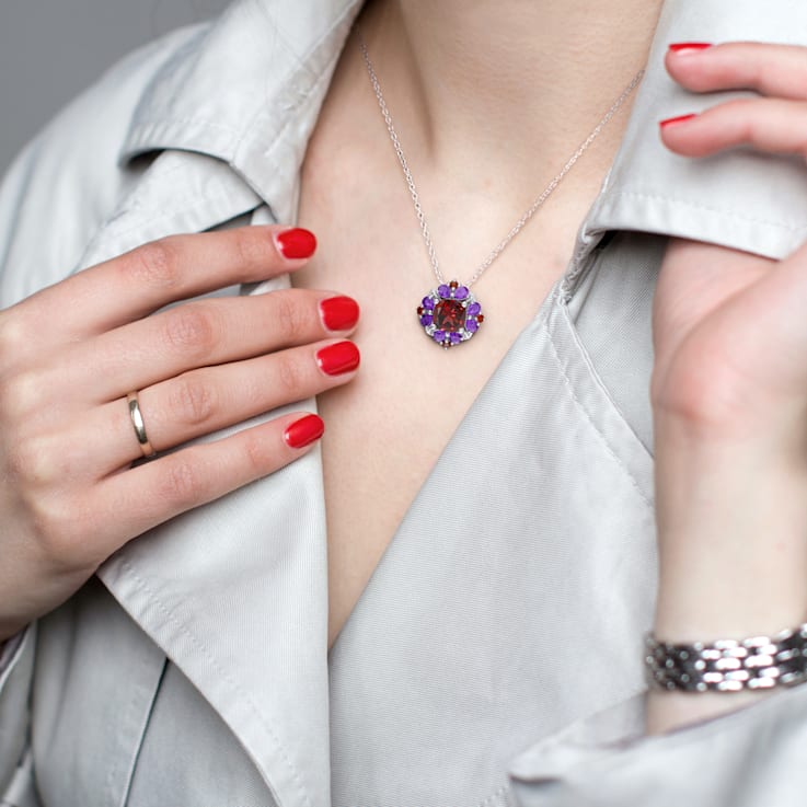 4 2/5 CT TGW Garnet and Amethyst Quatrefoil Floral Pendant