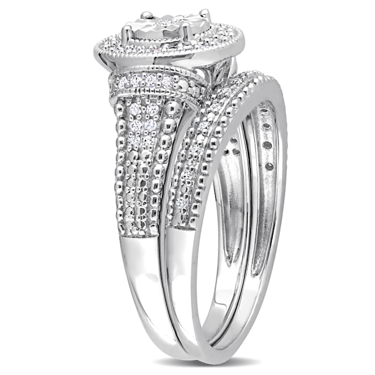 1/4 CT TW Diamond Oval Bridal Ring Set in Sterling Silver