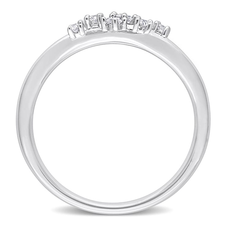 1/10 CT TW Diamond Band in Sterling Silver