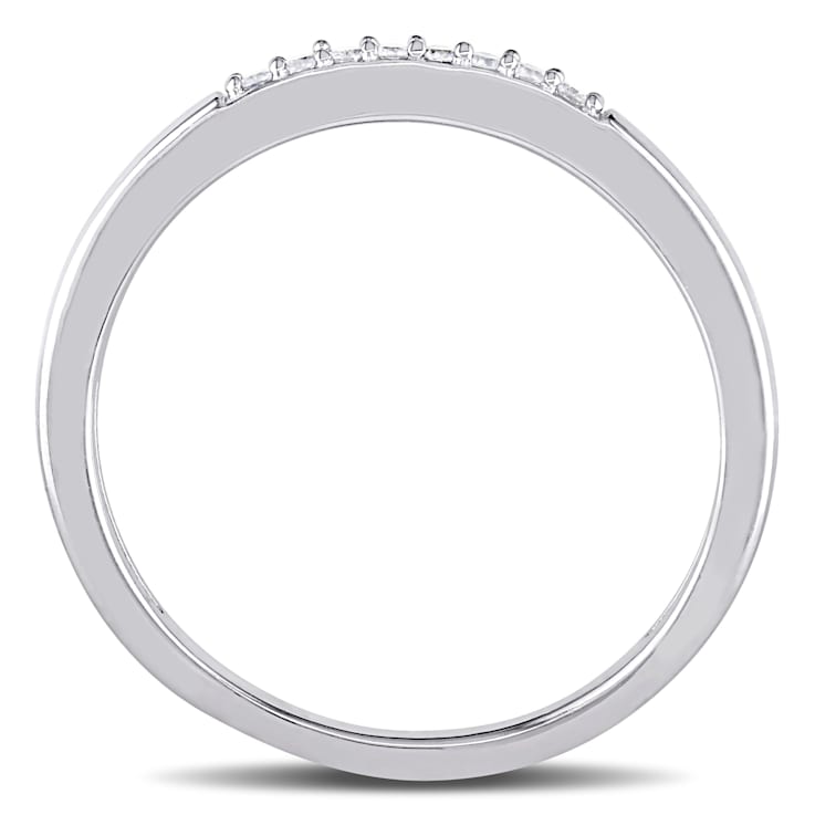 0.06 CT TW Diamond Wedding Band in Sterling Silver
