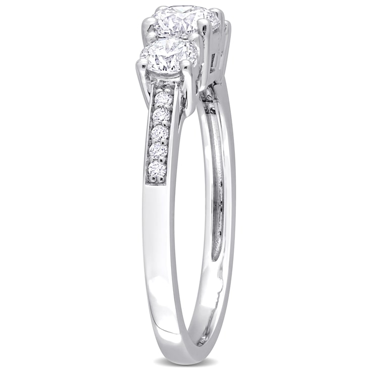 1 CT TW Diamond 3-Stone Engagement Ring in Platinum
