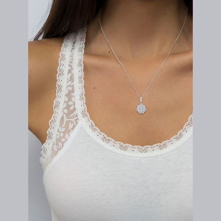 Sterling Silver 1/4ctw Miracle Set Diamond Floral Cluster 18"
Pendant w\chain