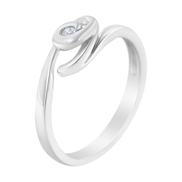 10K White Gold Diamond Promise Ring (1/20ctw, H-I Color, I1-I2 Clarity)
- Size 8