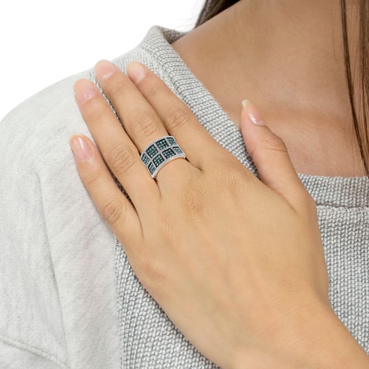 14K White Gold White and Blue Diamond Cocktail Ring (1 1/2 Cttw, H-I
Color, I1-I2 Clarity)