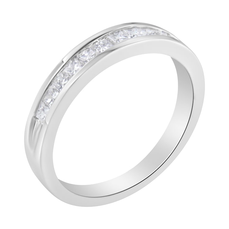18K White Gold IGI Certified 1/2ctw Diamond Channel Set Band(H-I Color,
SI2-I1 Clarity)