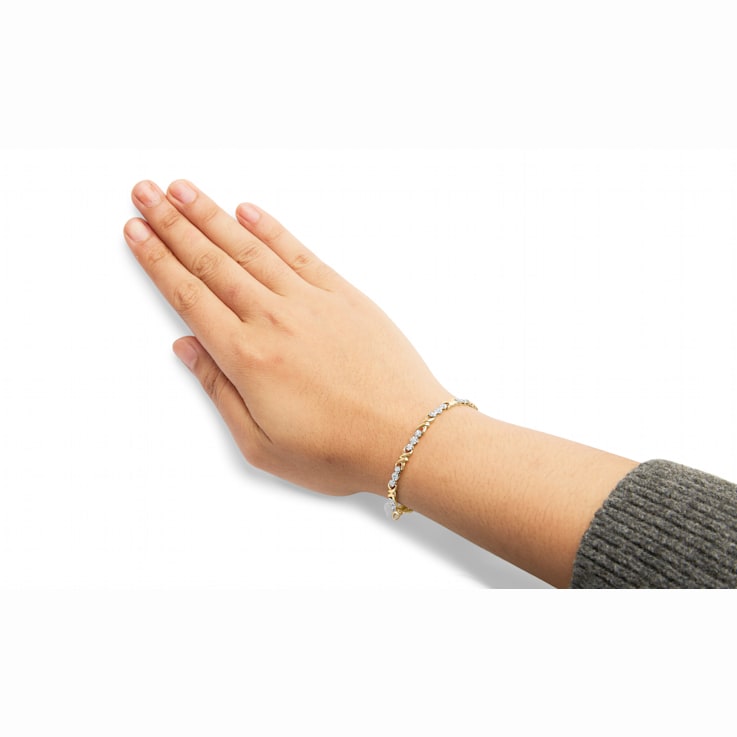 10k Yellow Gold 1/3ctw Diamond 3 Stone and X-Link Bracelet (I-J Color,
I1-I2 Clarity) - 7.50" Inches