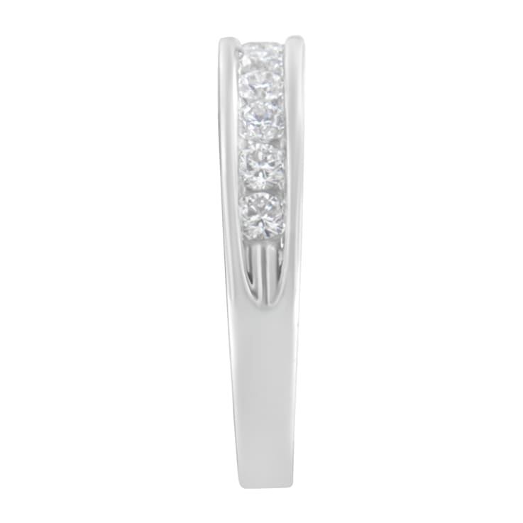 18K White Gold Round-Cut Diamond Ring (1/2ctw, H-I Color, SI2-I1 Clarity)