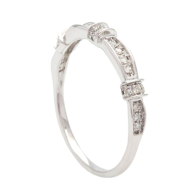10k White Gold Contoured Diamond Wedding Band (1/6 cttw, H-I Color,
I1-I2 Clarity)