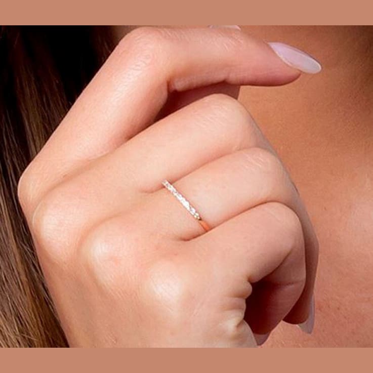 10k Rose Gold Thin Diamond Wedding Band (1/7 cttw, H-I Color, I1-I2 Clarity)