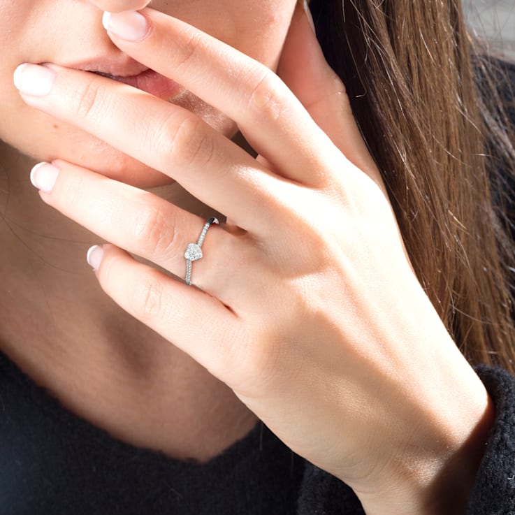 1/6ct TDW Diamond Heart Shape Cluster Promise Ring in