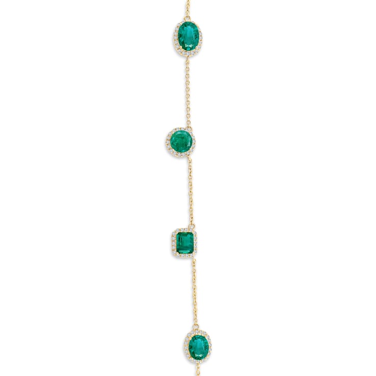 4.16Cts Colombian Emerald, Crafted in 18K Yellow Gold, with 0.44Ct
Diamond necklace