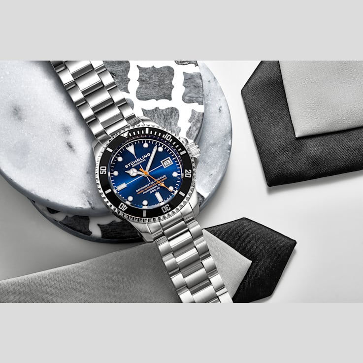 Men's Automatic Watch, Blue Dial, Black Bezel, Stainless Steel Bracelet,
Deployant Buckle