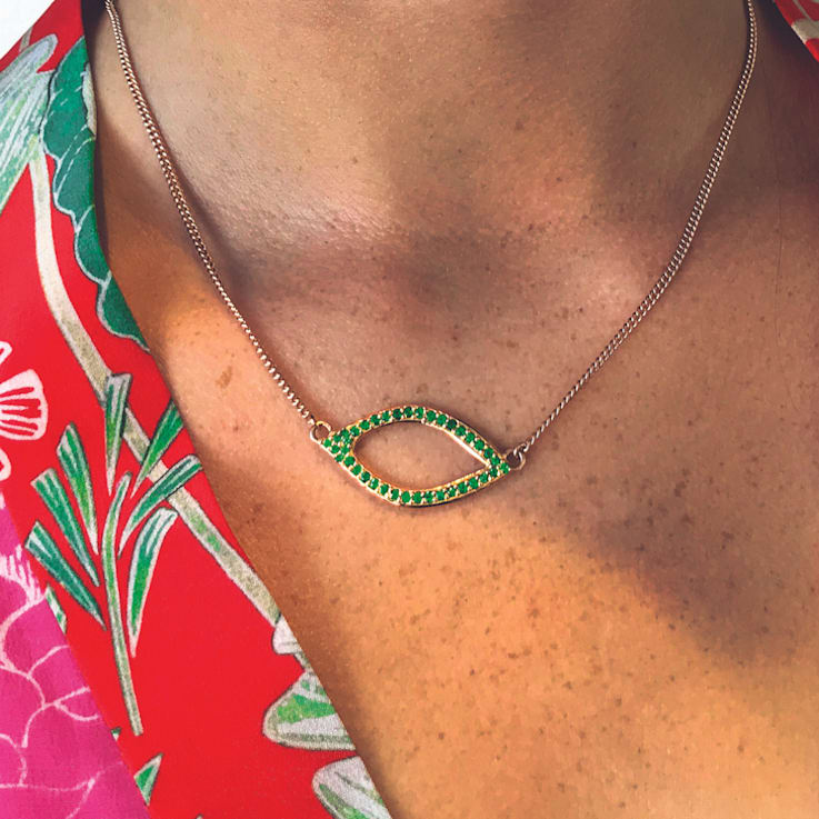 Rose Leaf Collection - 14ct White Gold setting Sterling Silver chain
Necklace - 38 Green Emeralds