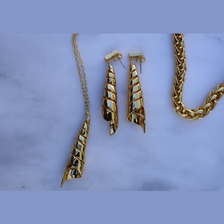14k Yellow Gold Overlay on Brass Ribbon Pendant Necklace