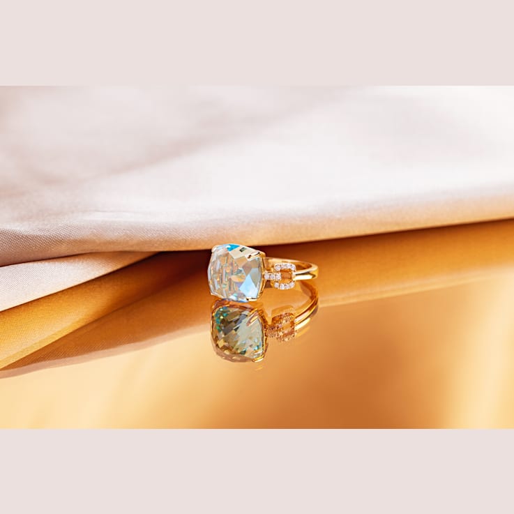 18K Yellow Gold Sky Blue Topaz and Diamond Ring 8.48ctw