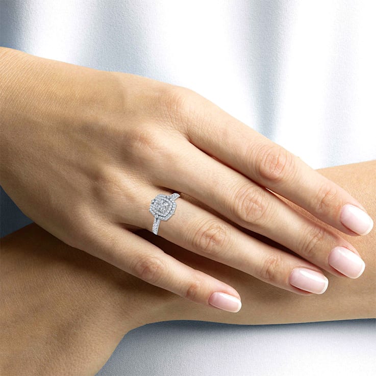 0.53Ct Cluster Fashion Ring Lab Grown Diamond in 10K gold