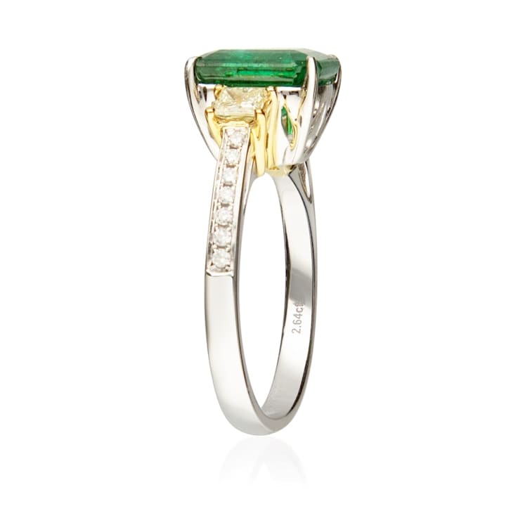 Gin and Grace 18K Two Tone Gold Natural Zambian Emerald Ring with
Natural Diamond