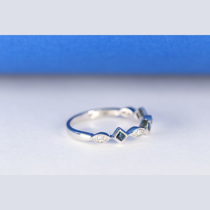 Gin & Grace 18K White Gold Real Diamond Ring (I1) with Natural Blue Sapphire