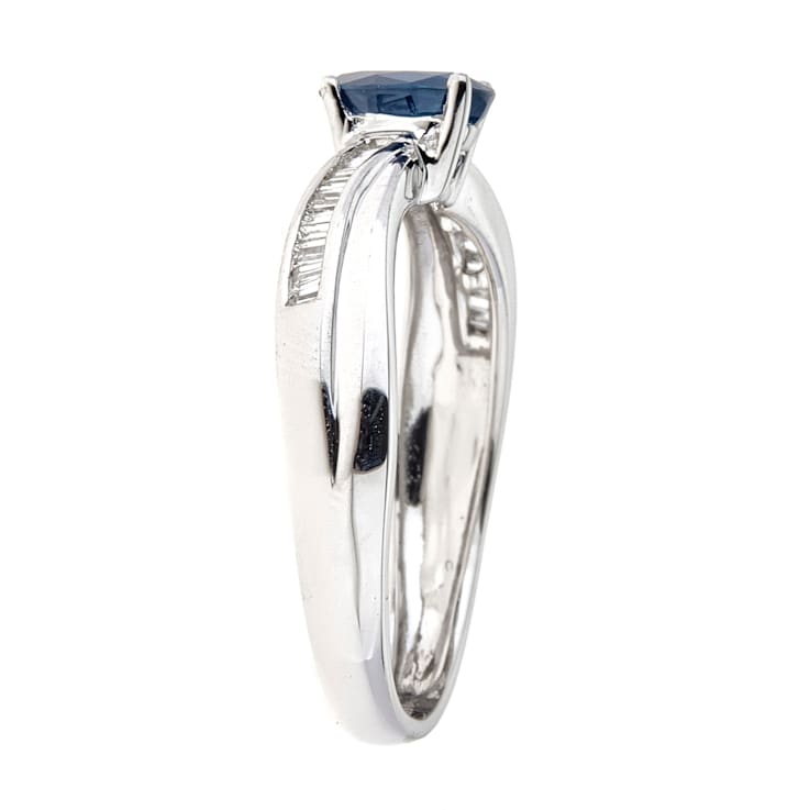 Gin & Grace 18k White Gold Natural Blue Sapphire With Diamond (I1)
Statement Ring