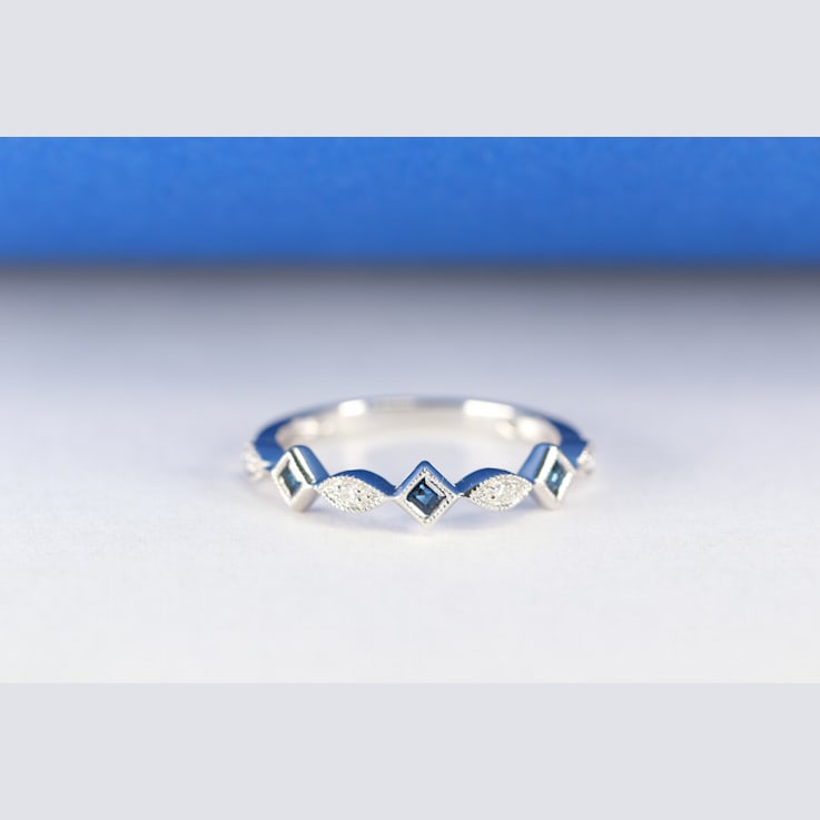 Gin & Grace 18K White Gold Real Diamond Ring (I1) with Natural Blue Sapphire