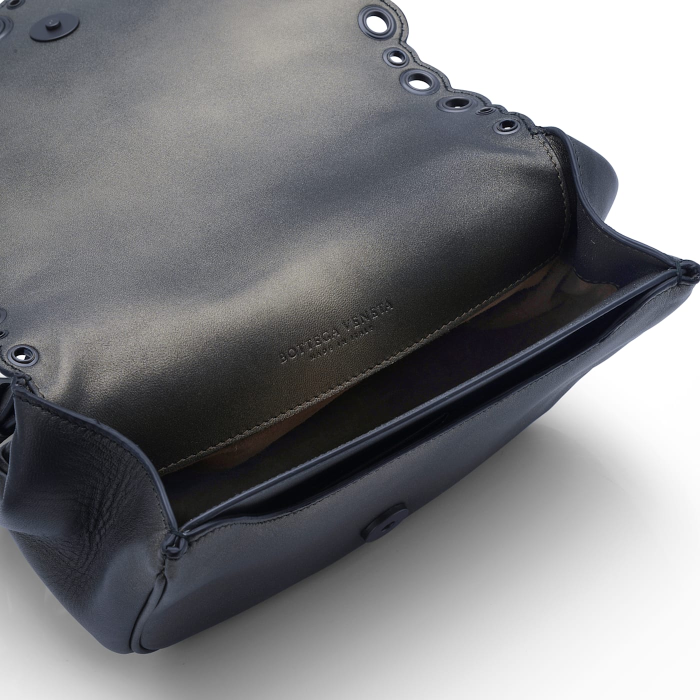 Intrecciato Leather Wallet On Chain in Grey - Bottega Veneta