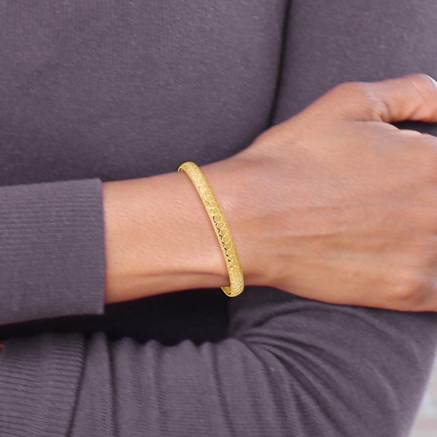 スーパーセール 目玉商品 14K Yellow Gold Hexagonal Design Diamond-cut Flexible Bangle その他