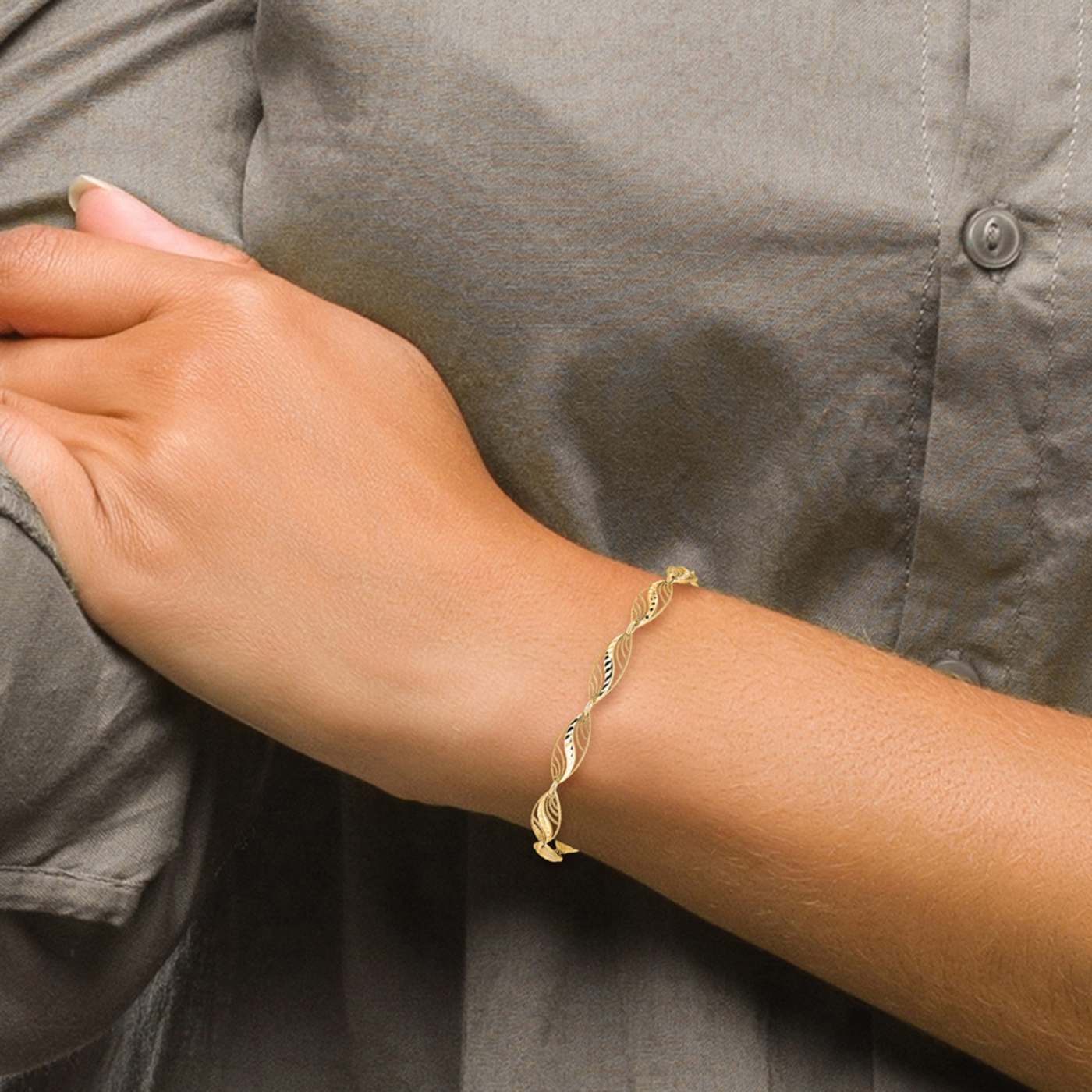 10k Yellow Gold 6mm Filigree Diamond-Cut Bracelet - 1ZN97A