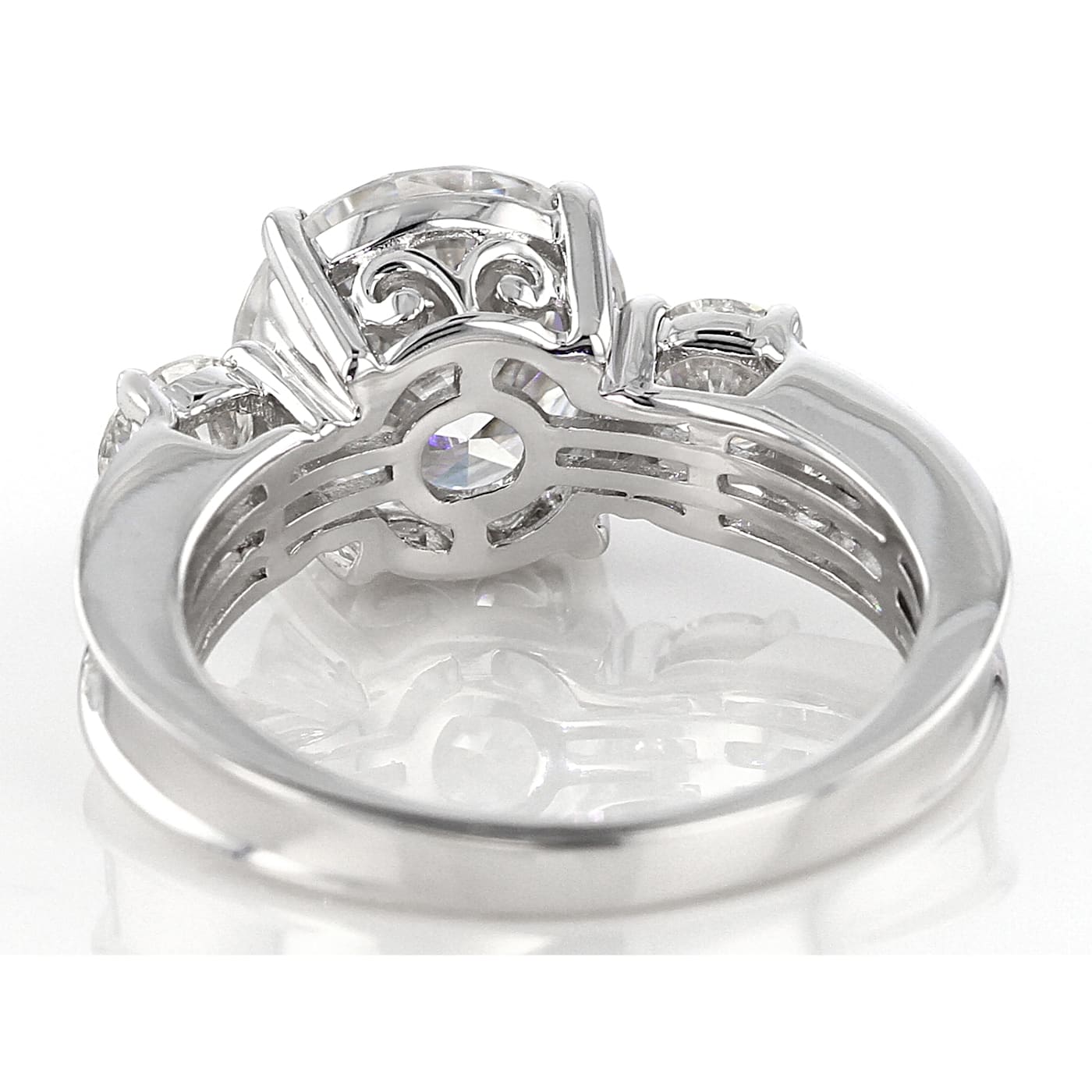 Moissanite Platineve Ring 4.66ctw DEW MOS527