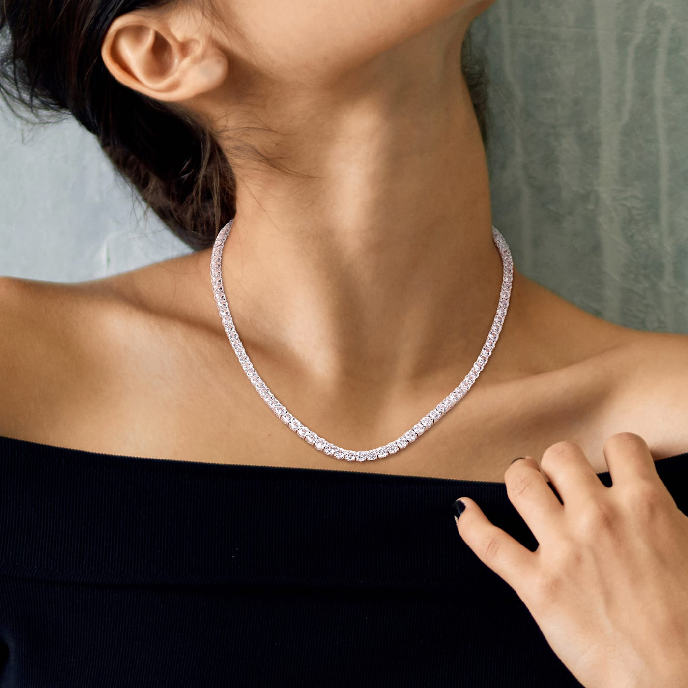 スウェーデン　クリスタル Amazon.com: SVODEA Teardrop Moonstone Necklace for Women 925