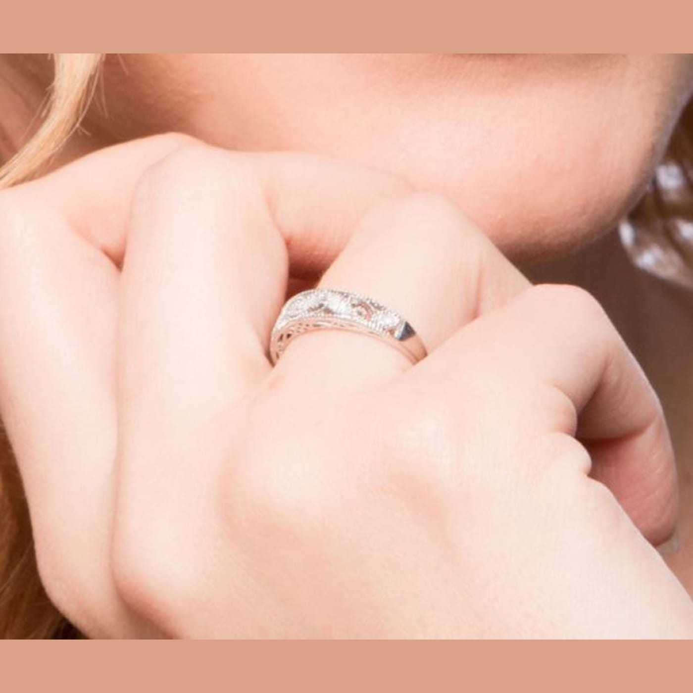10k White Gold Vintage-Style Diamond Anniversary Band (0.08 10k White Gold Vintage-Style Diamond Anniversary Band (0.08