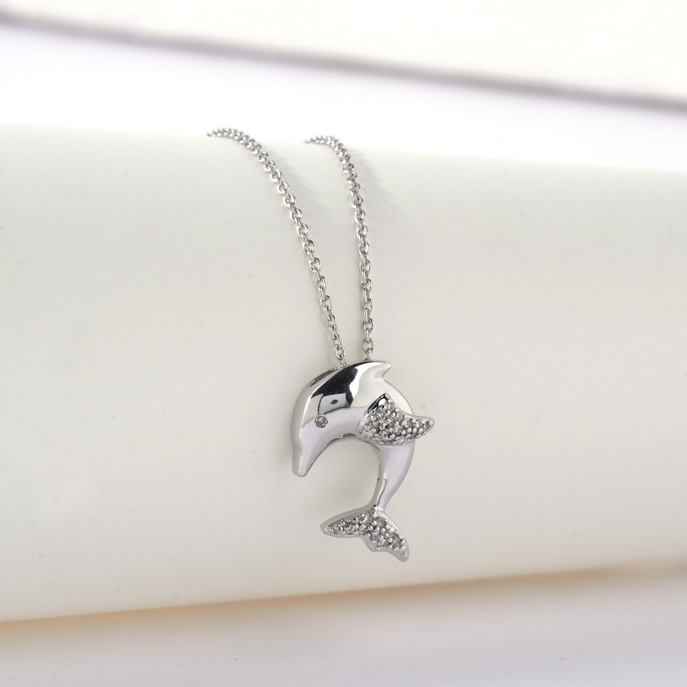 Sterling Silver Diamond Dolphin Pendant Necklace .10ctw 12RG1A