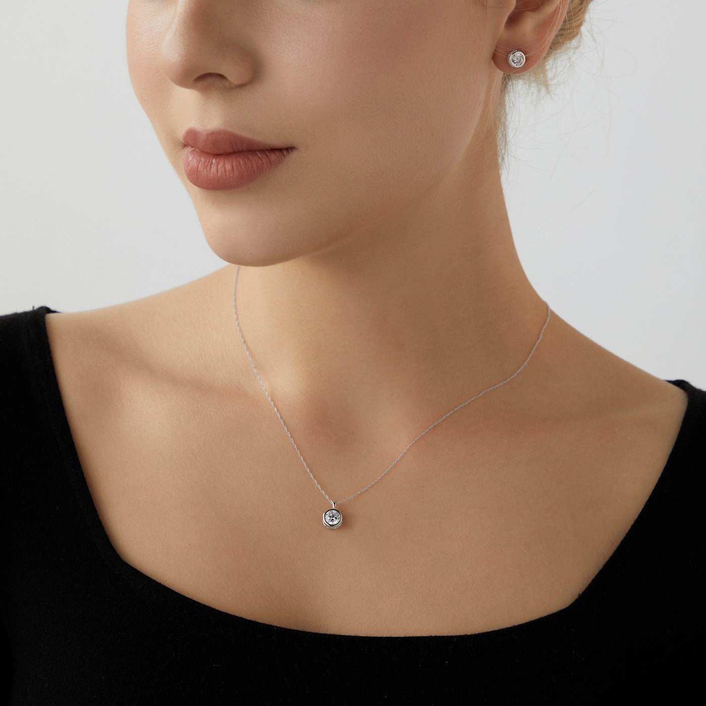 Cubic zirconia outlet bezel necklace