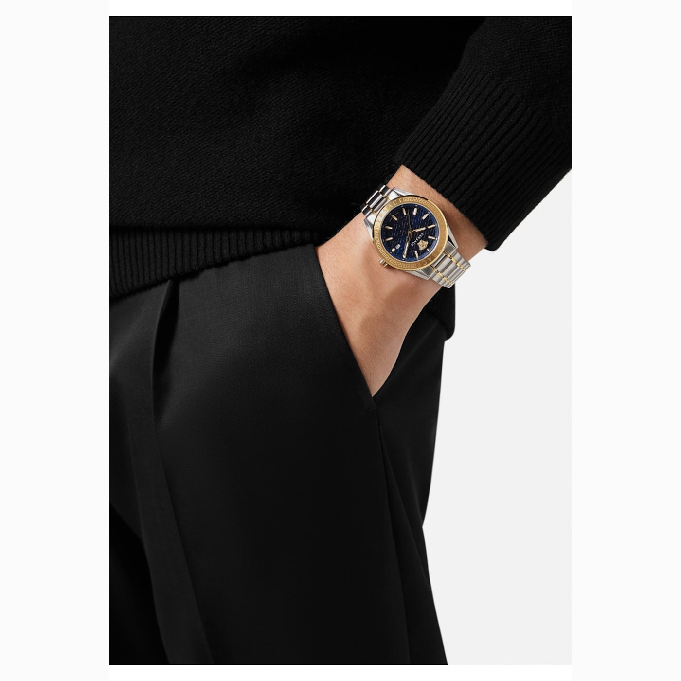 - V-Code 12ZZTC Bracelet Watch Versace
