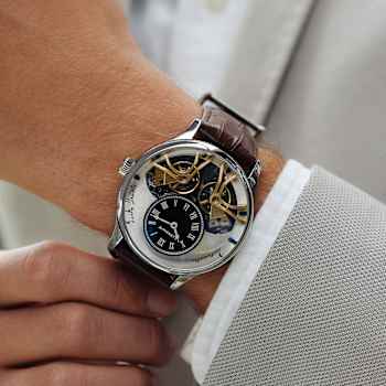 Thomas Earnshaw Scientists Faraday Double Barrel Brown Stainless Steel
Band Automatic Watch