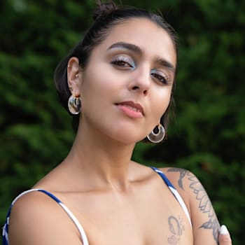14K Yellow Gold Over Sterling Silver Clear Chunky Graduated Acrylic Hoops