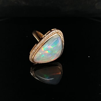 Ethiopian Opal Free Form Cabochon and Round Diamond 14K Yellow Gold
Ring, 10.03ctw