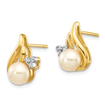 14K Yellow Gold and Rhodium 5-6mm Button Freshwater Cultured Pearl
0.02ct Diamond Post Earrings