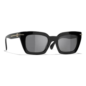 Chanel Black Frame with Chain Detail / Gray Polarized Lenses Sunglasses