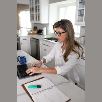 Altachè 14K Yellow Gold Over Stainless Steel Turquoise
"Squared" Eyewear Charm